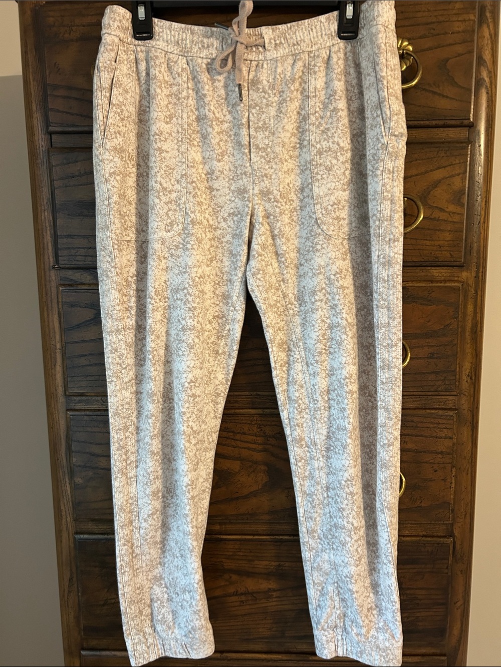 Athleta Marled Light Beige & Tan Drawstring Joggers, Size M